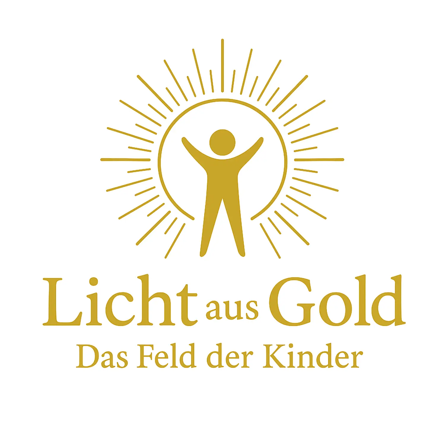 Frau fühlt sich frei in einer wunderschönen natürlichen Umgebung.